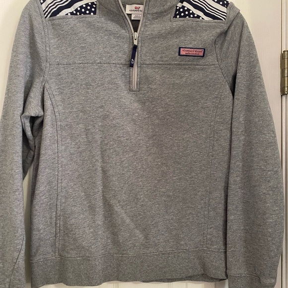Vineyard Vines 1/4 Zip Sweatshirt - Picture 2 of 9